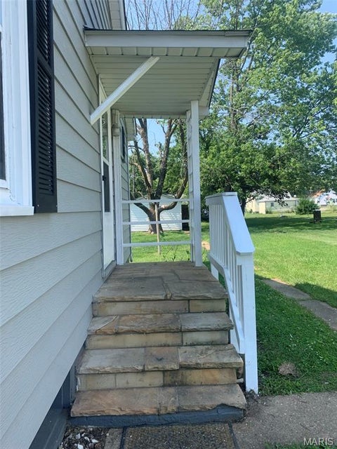 Tiny photo for 307 E Apple Avenue, Owensville, MO 65066 (MLS # 26068964)