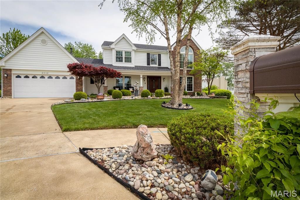 Photo of 2012 Autumn Wood Drive, St Charles, MO 63303 (MLS # 26019991)