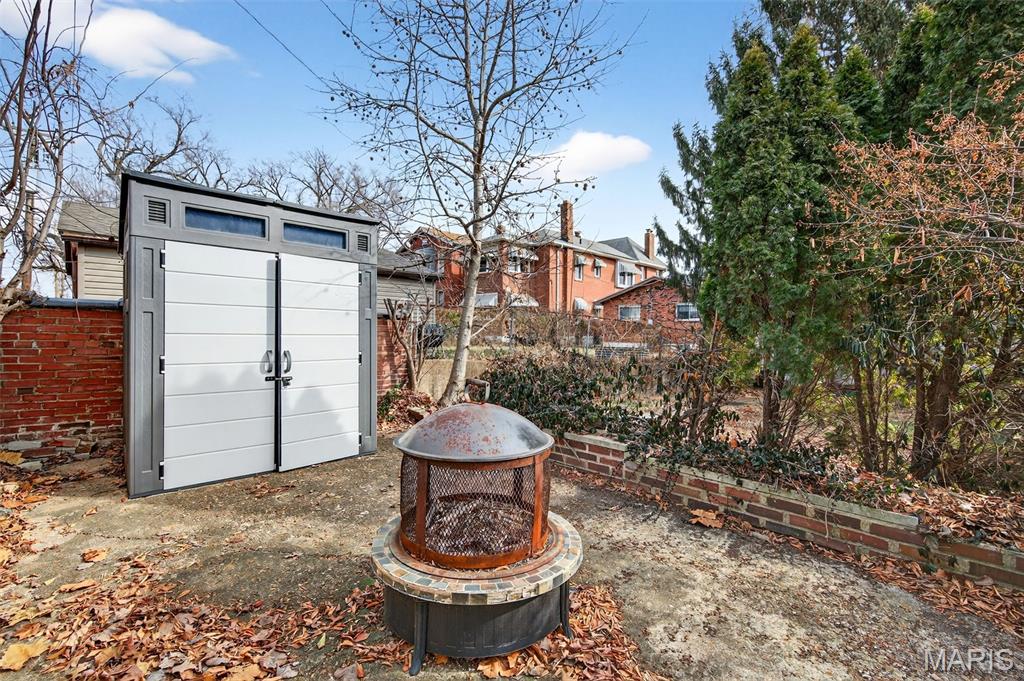 St. Louis City - Commercial Sale