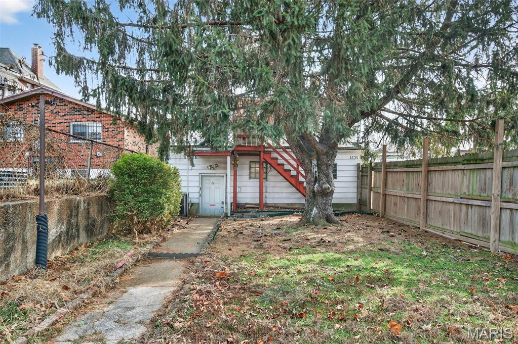 St. Louis City - Commercial Sale