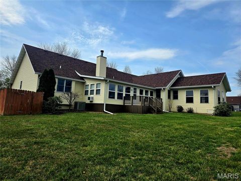 Tiny photo for 909 Daytona Drive, Lebanon, MO 65536 (MLS # 26018916)