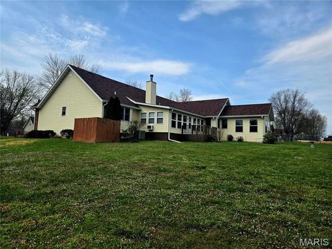 Tiny photo for 909 Daytona Drive, Lebanon, MO 65536 (MLS # 26018916)