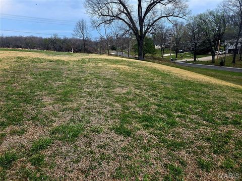 Tiny photo for 909 Daytona Drive, Lebanon, MO 65536 (MLS # 26018916)