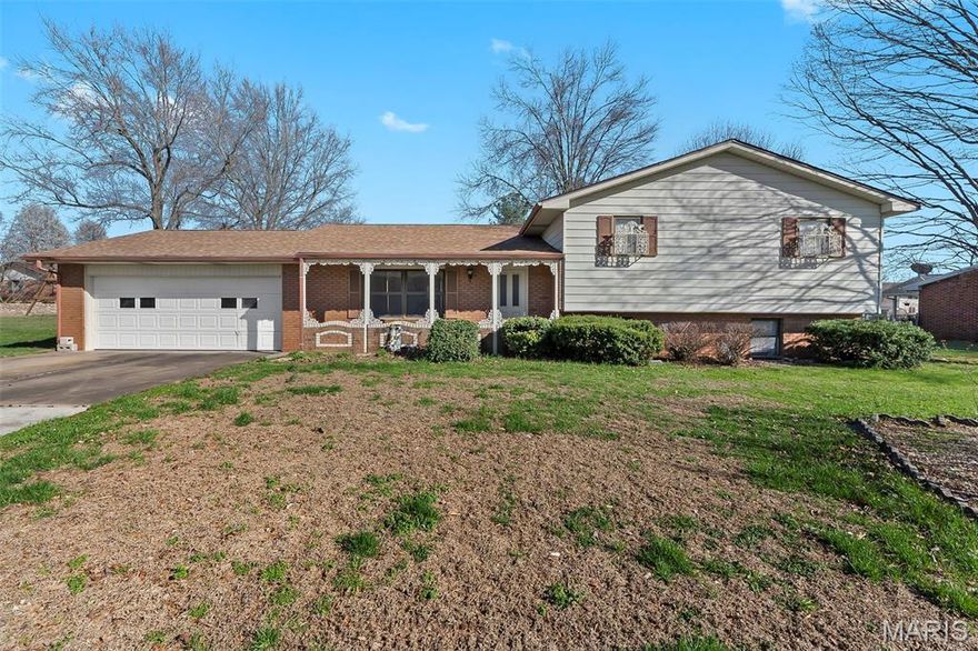 Check out this spacious 4 bedroom, 4 full bath home in the center of Jackson. A brand new roof, water heater, and electrical panel were installed in the fall of 2025. This home offers a variety of endless options .. so much space! Call today for a showing appointment.