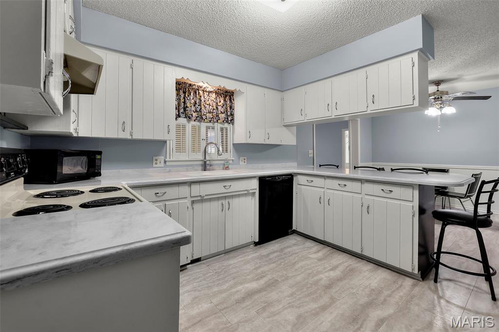 Country Club Place - Residential