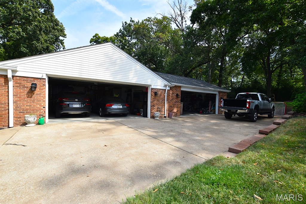 Frontenac Forest - Residential