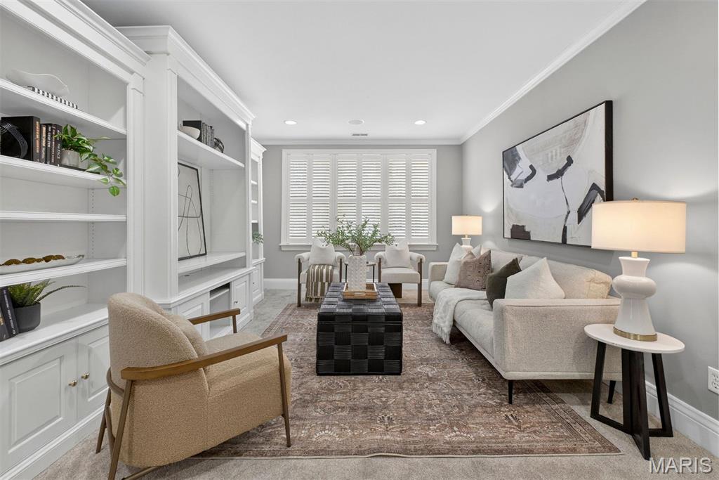 Wydown Pointe Condo - Residential