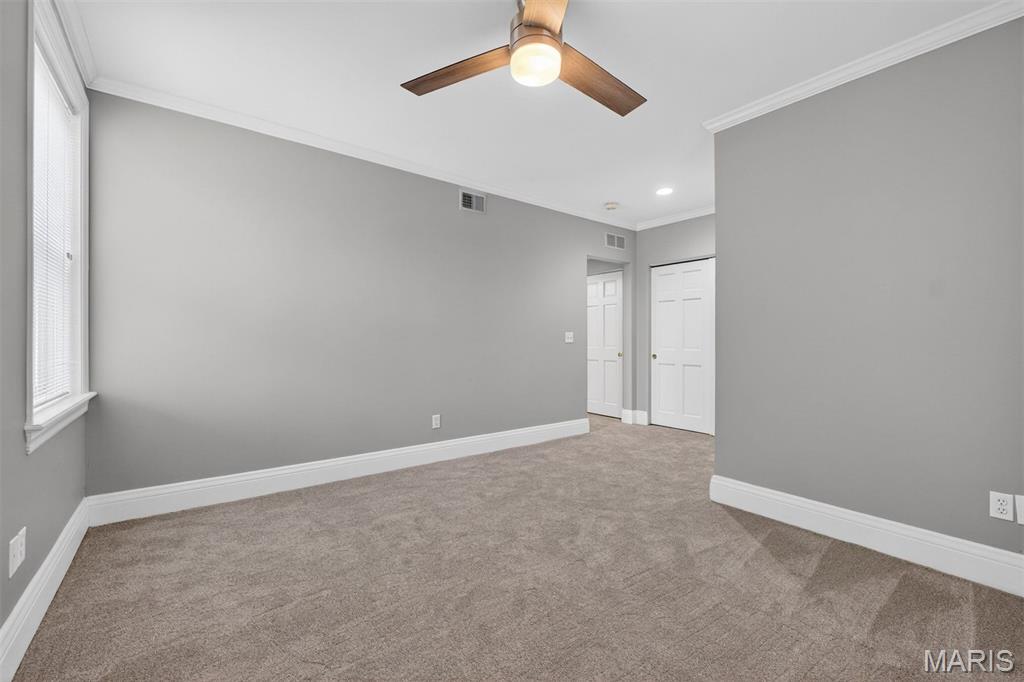 Wydown Pointe Condo - Residential