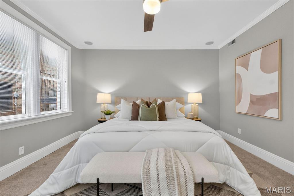 Wydown Pointe Condo - Residential