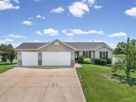 Photo of 500 Turkey Call Court, Troy, MO 63379 (MLS # 26047066)