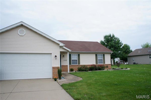 1433 BRISTLECONE DR, O FALLON, IL 62269 - Image 9231e3d02bdf837eda1f5903e6d9a84e/1581423909
