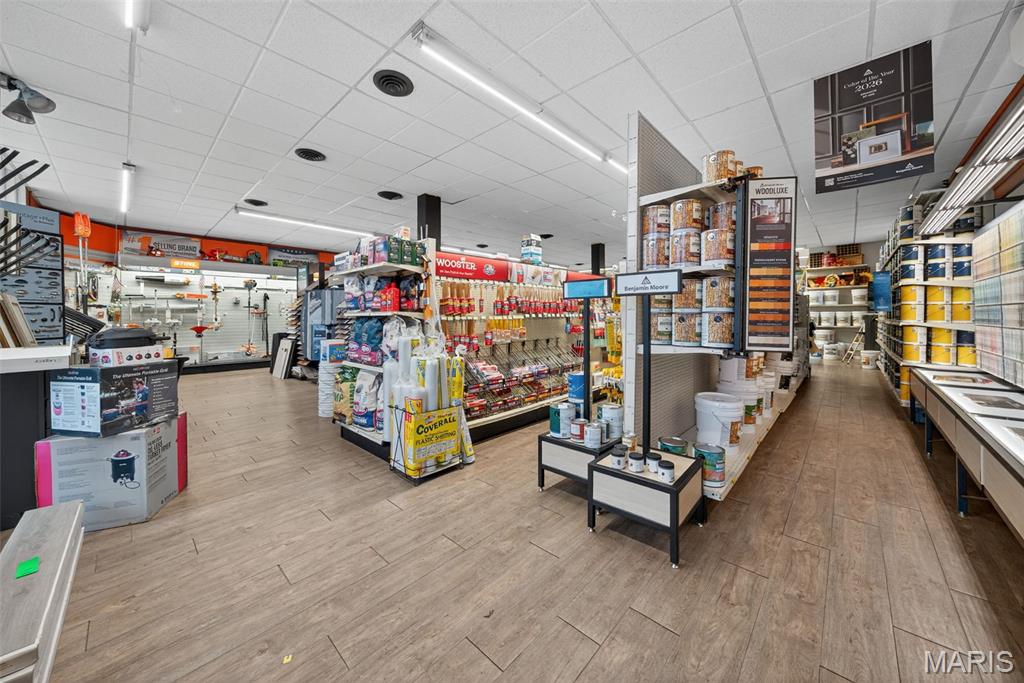 Town/Wright City - Commercial Sale