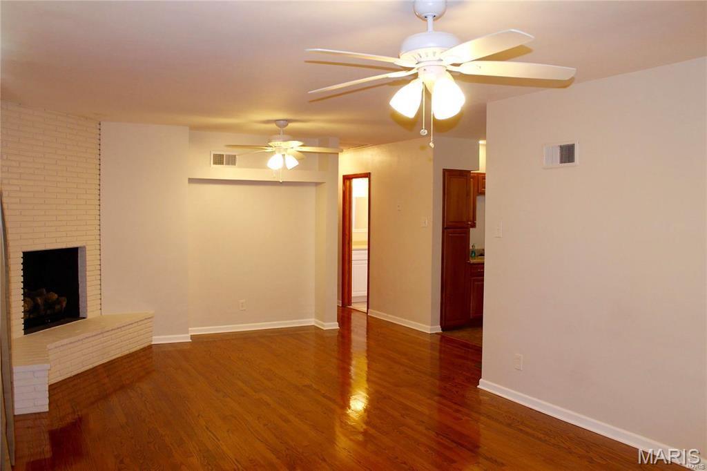 St Louis, Missouri 63114, United States, 3 Bedrooms Bedrooms, ,2 BathroomsBathrooms,Residential,Active,190701