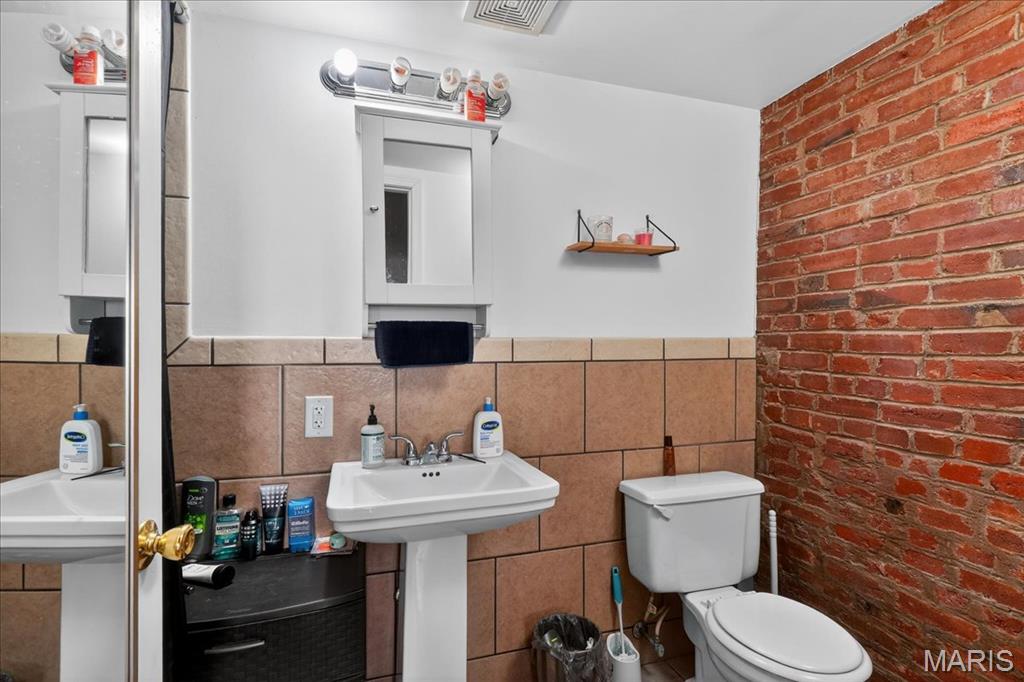 City/St Louis - Residential Income