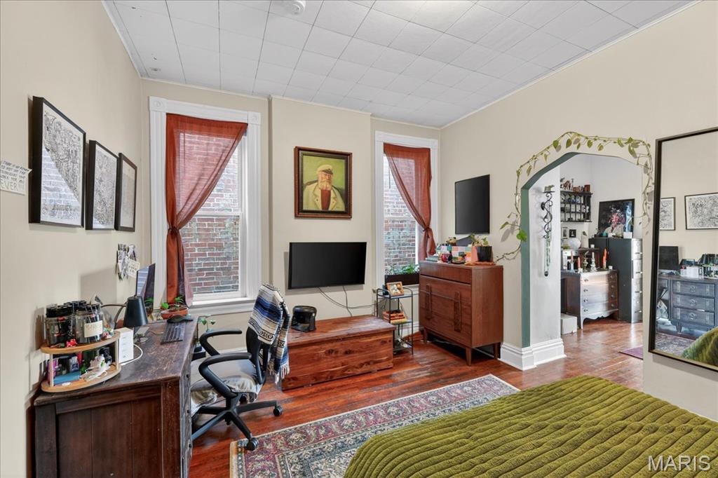 City/St Louis - Residential Income