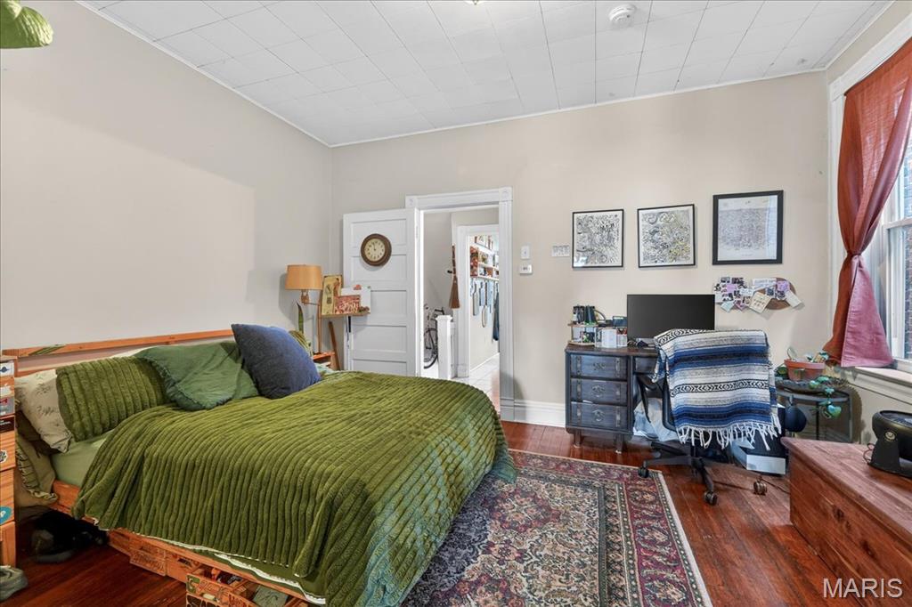 City/St Louis - Residential Income