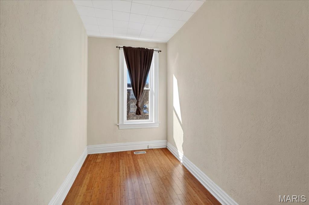 City/St Louis - Residential Income