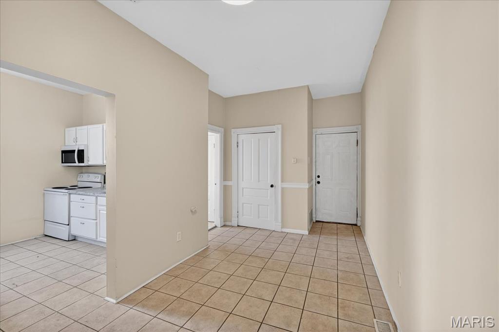 City/St Louis - Residential Income