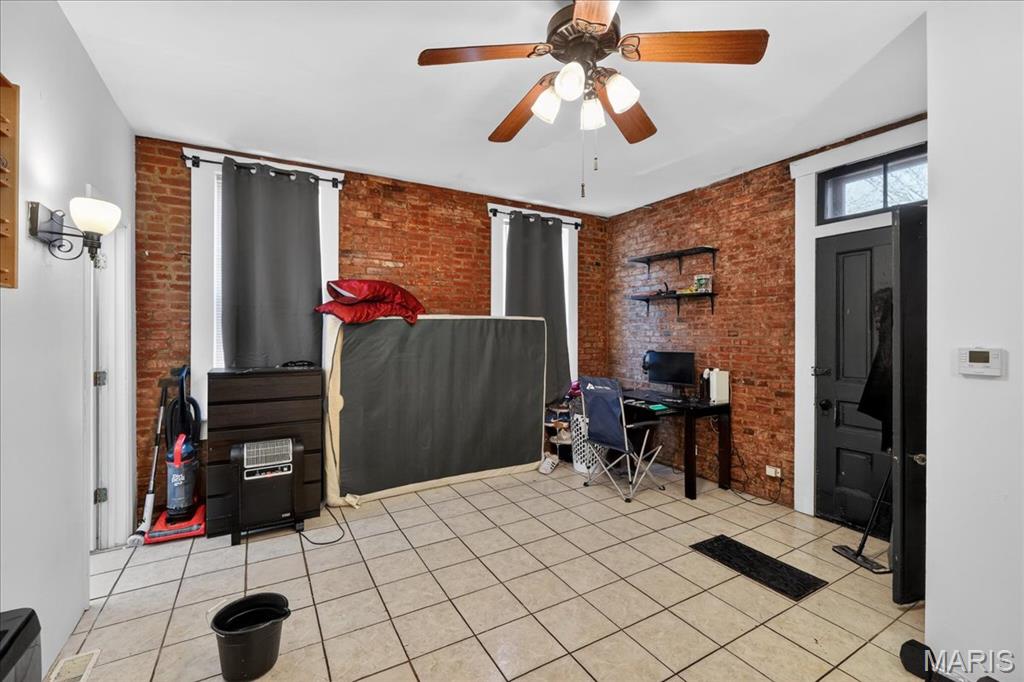 City/St Louis - Residential Income