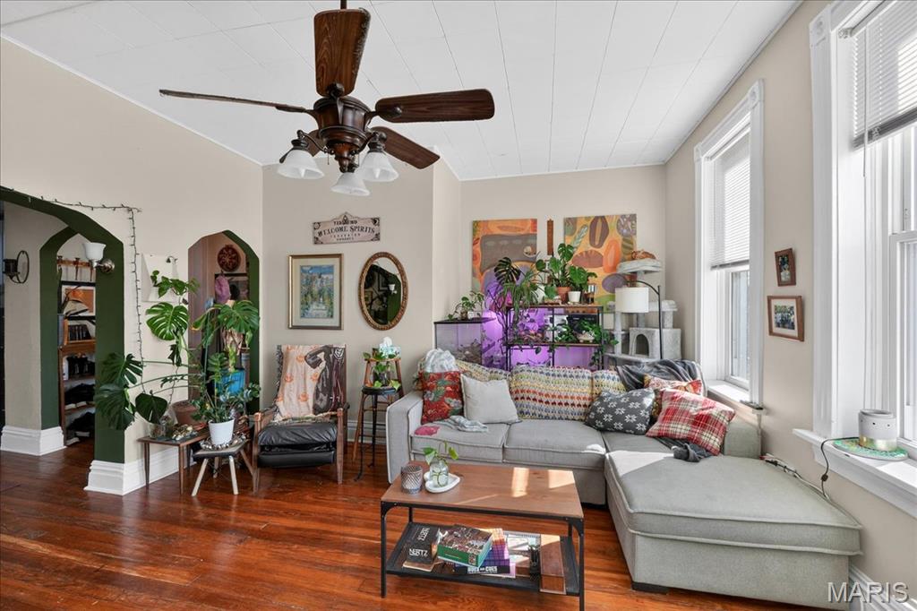 City/St Louis - Residential Income