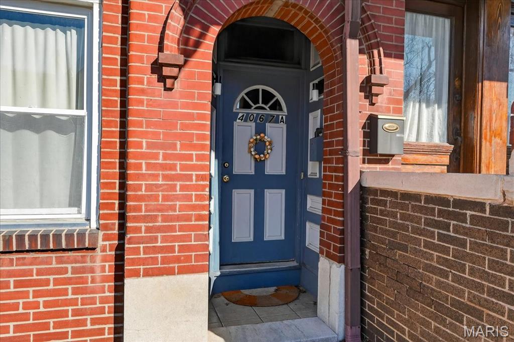 City/St Louis - Residential Income