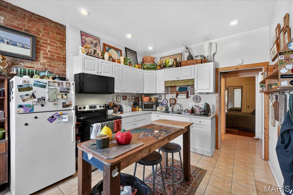 City/St Louis - Residential Income