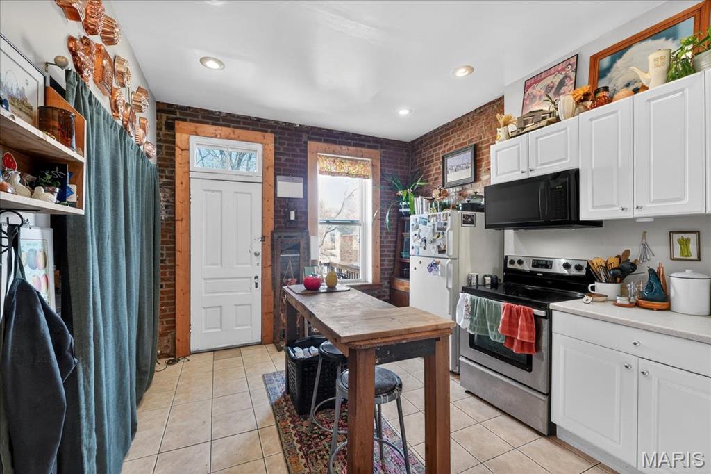 City/St Louis - Residential Income