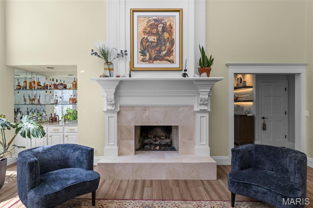 Kingspointe 2B - Residential