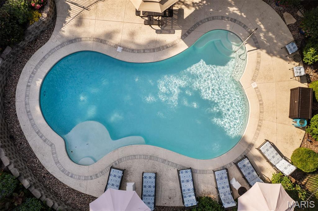 Kingspointe 2B - Residential