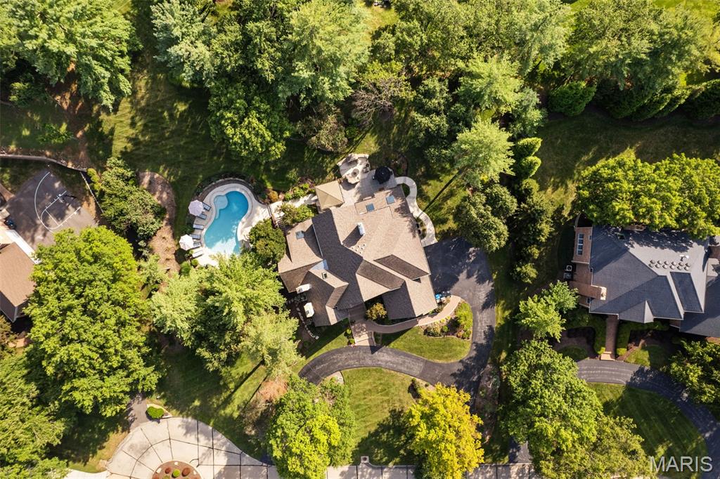 Kingspointe 2B - Residential