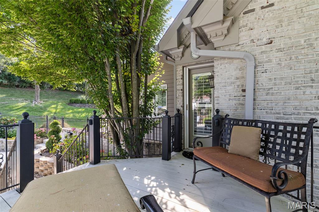 Kingspointe 2B - Residential