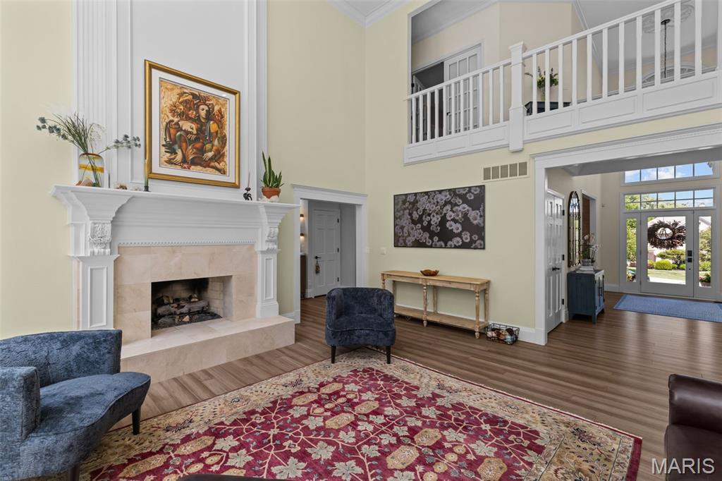 Kingspointe 2B - Residential