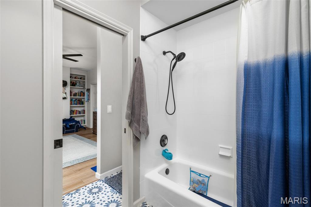 Kingspointe 2B - Residential