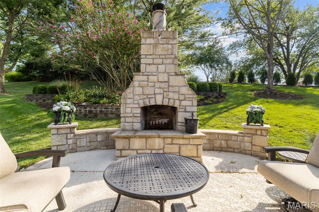 Kingspointe 2B - Residential