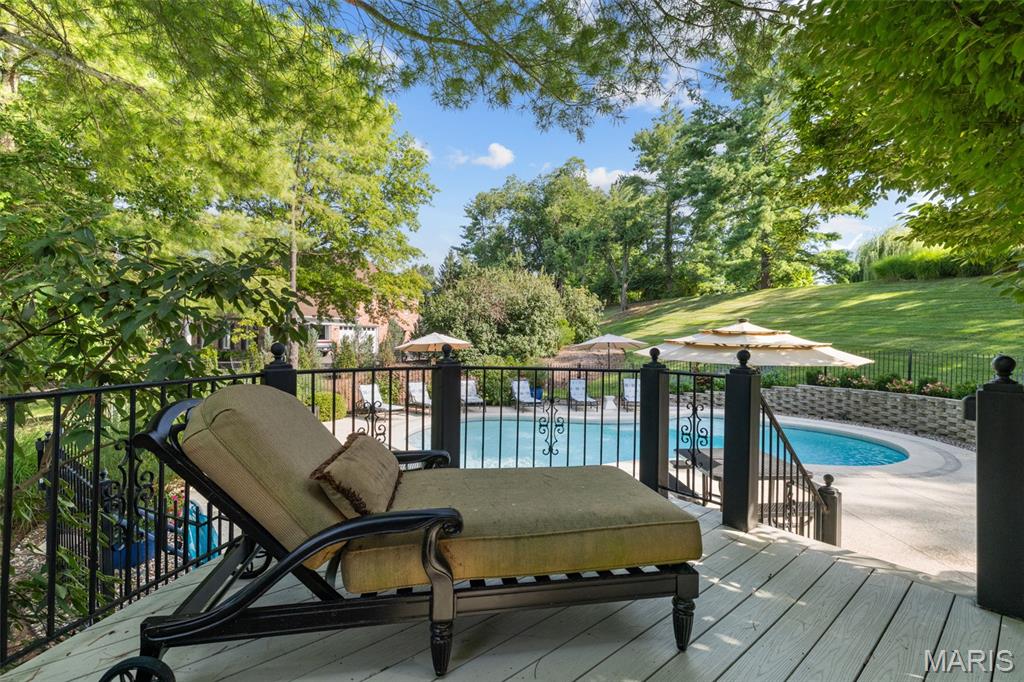 Kingspointe 2B - Residential