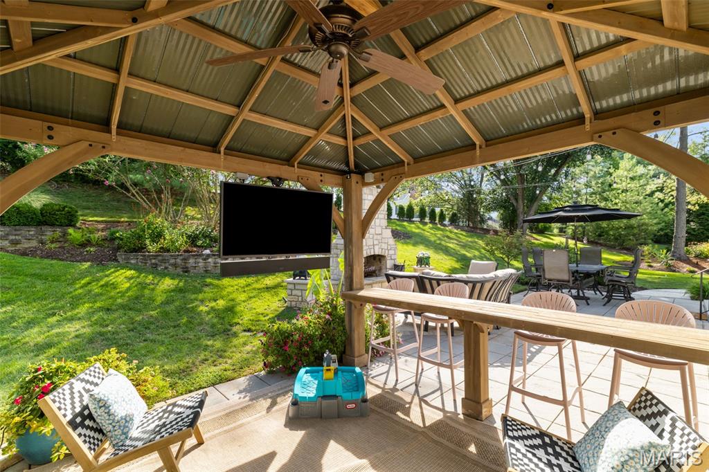 Kingspointe 2B - Residential