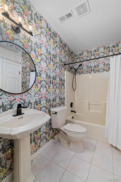 Kingspointe 2B - Residential