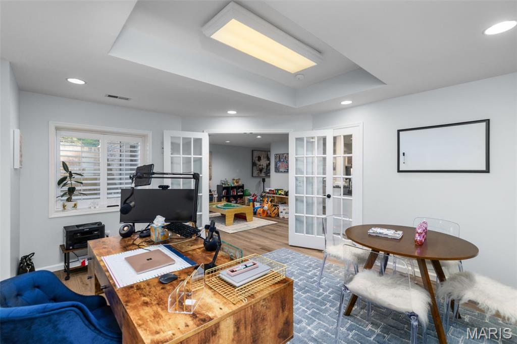 Kingspointe 2B - Residential