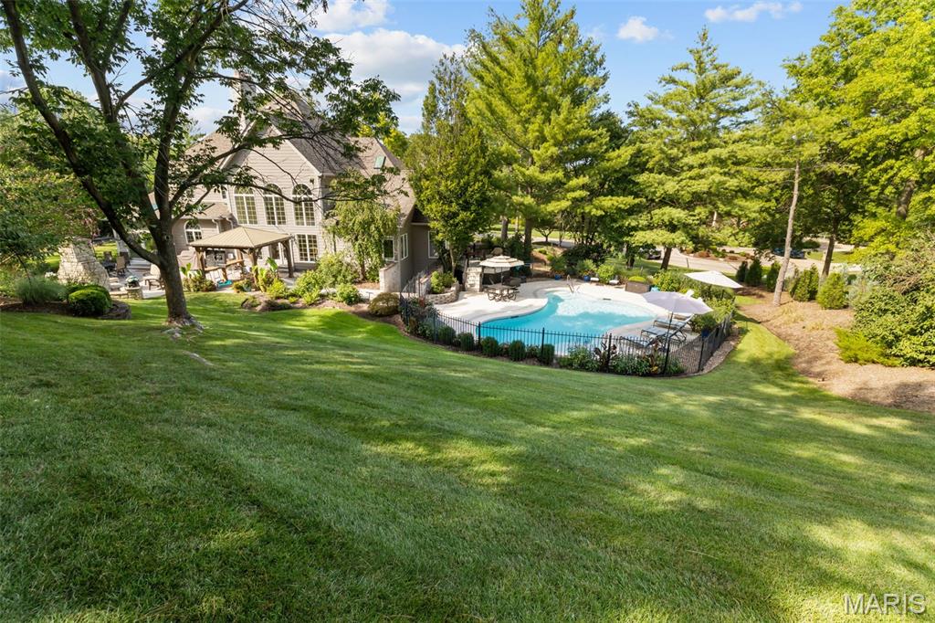 Kingspointe 2B - Residential