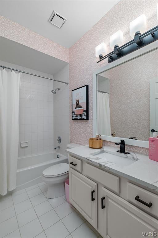 Kingspointe 2B - Residential