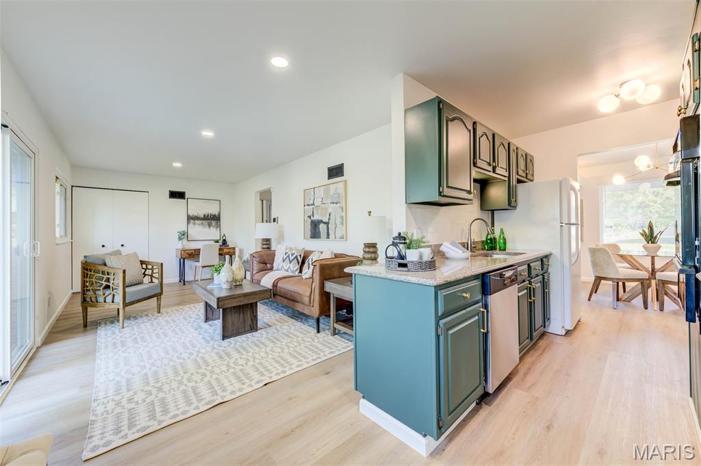 Hathaway Manor 12 - Residential