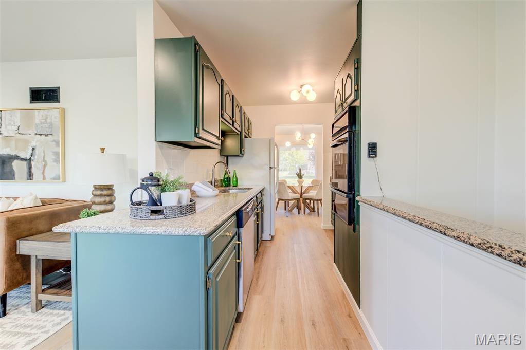 Hathaway Manor 12 - Residential