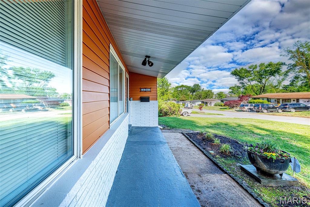 Hathaway Manor 12 - Residential