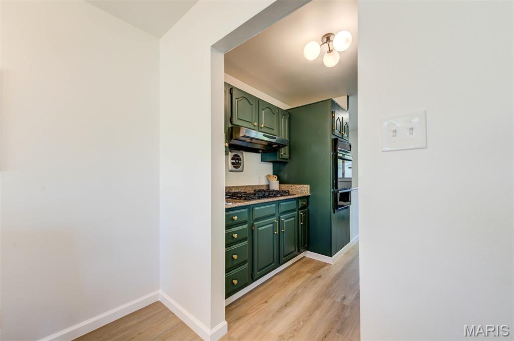 Hathaway Manor 12 - Residential