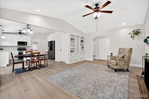 Tiny photo for 833 Twosome Court, Ballwin, MO 63011 (MLS # 25070348)