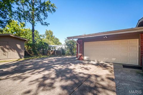Tiny photo for 833 Twosome Court, Ballwin, MO 63011 (MLS # 25070348)