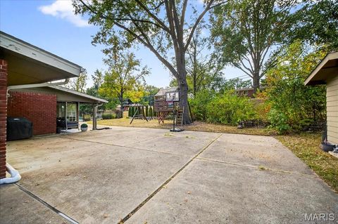 Tiny photo for 833 Twosome Court, Ballwin, MO 63011 (MLS # 25070348)