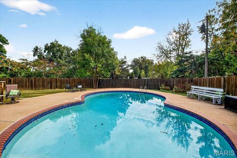 Tiny photo for 833 Twosome Court, Ballwin, MO 63011 (MLS # 25070348)