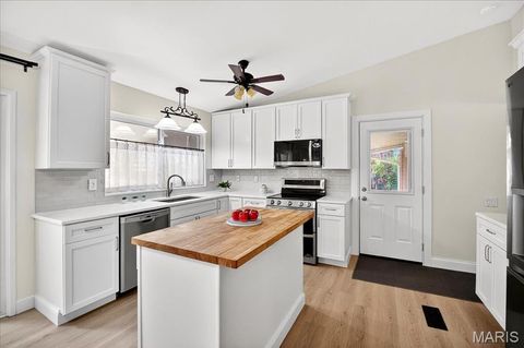 Tiny photo for 833 Twosome Court, Ballwin, MO 63011 (MLS # 25070348)