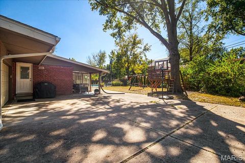 Tiny photo for 833 Twosome Court, Ballwin, MO 63011 (MLS # 25070348)